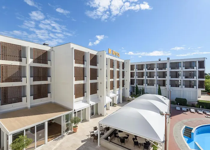 Hotel Kolovare